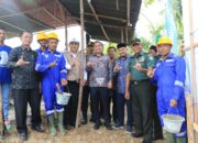 Wali Kota Lhokseumawe dan CEO Islamic Relief Letakkan Batu Pertama Rumah Layak Huni di Blang Crum