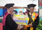 Wisuda Angkatan XII, Rektor UIN SUNA Sampaikan Pesan Haru tentang Cinta Orang Tua