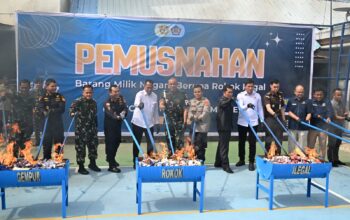 Rokok Ilegal Senilai Rp43 Miliar Dimusnahkan di Lhokseumawe